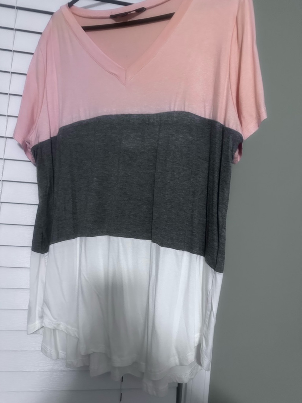 Amaryllis Pink, Gray & White Colorblock V-Neck Tee